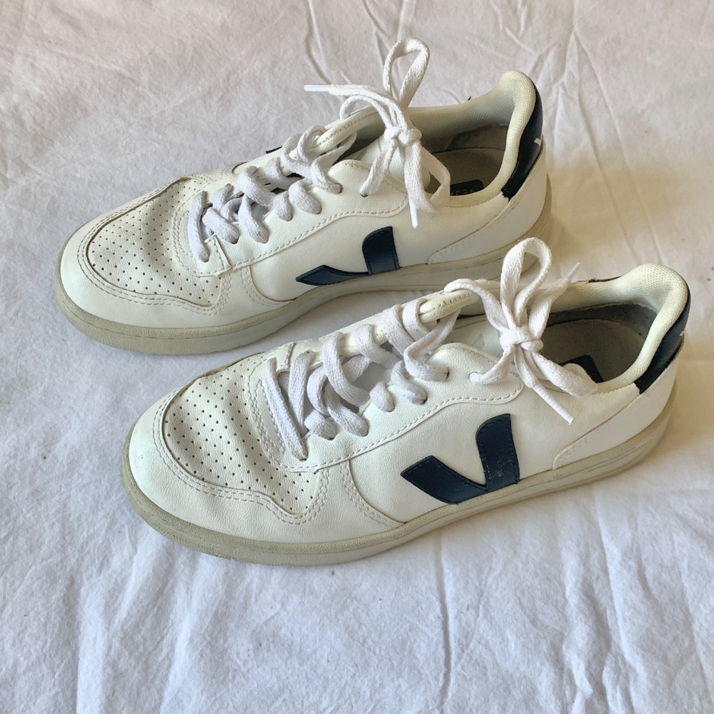 VEJA V-10 Leather Sneakers White Black 5